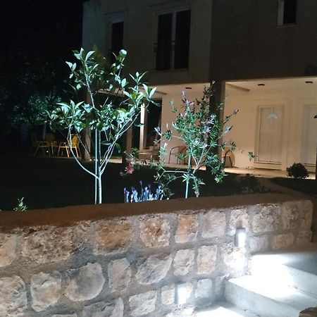 Apartments Grgurevic Κότορ Εξωτερικό φωτογραφία